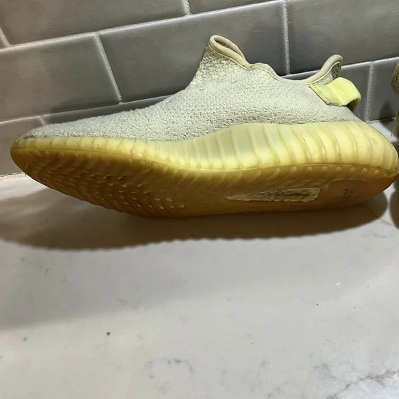 Used Yeezy 350 V2 Butters - Picture 4 of 7